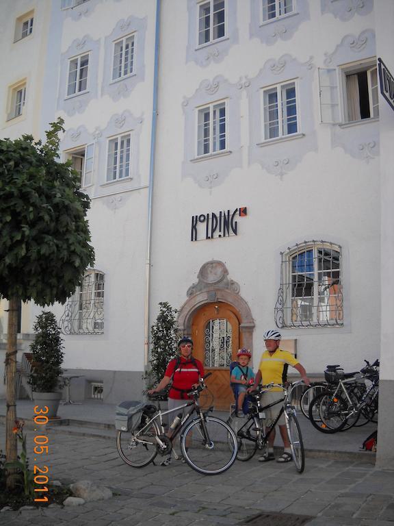 Hotel Kolping Hallein Esterno foto