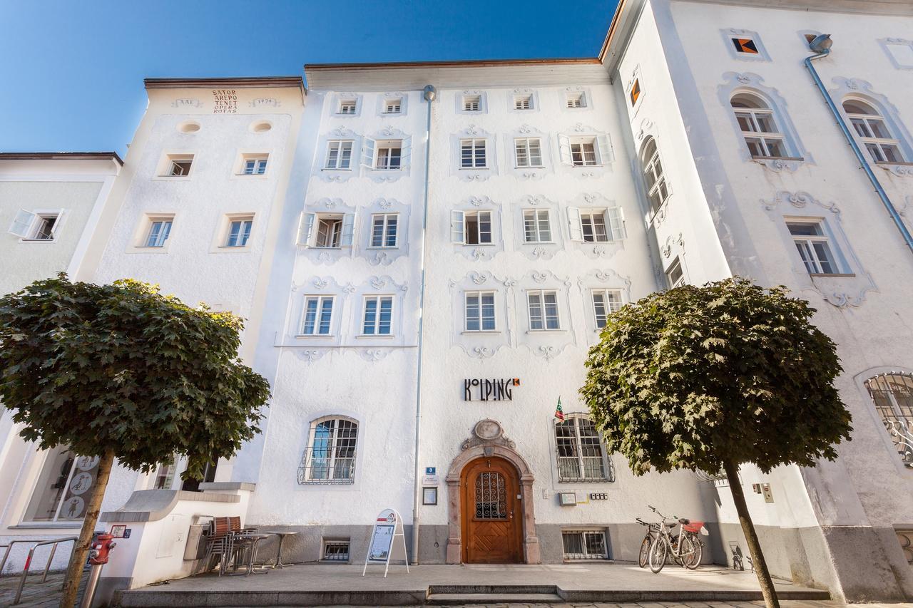 Hotel Kolping Hallein Esterno foto