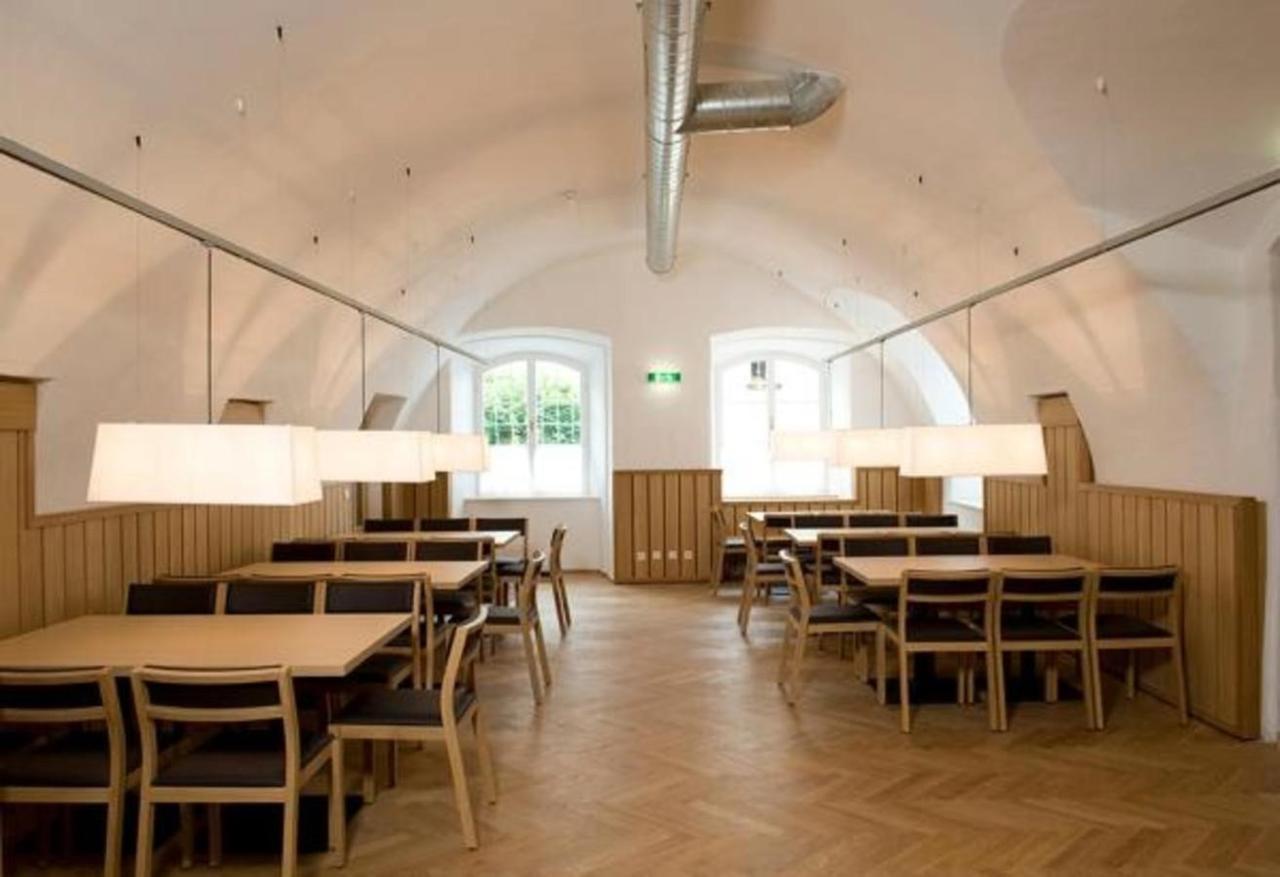 Hotel Kolping Hallein Esterno foto